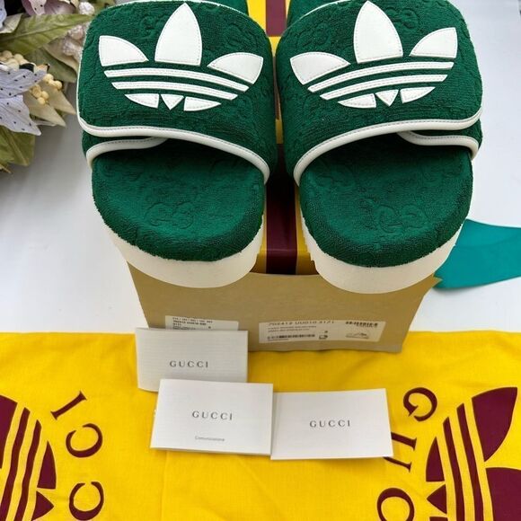 Men’s Gucci X Adidas, GG monogram, limited edition slides size 8, made i… - Picture 3 of 10